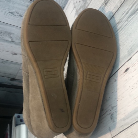 Toms Suede Ankle Booties 8 - Picture 5 of 9